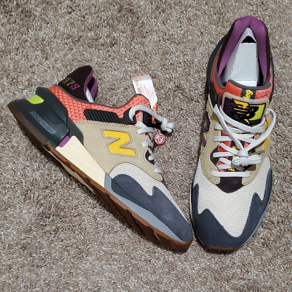 Bodega New Balance Cream and Purple 997 Sneakers